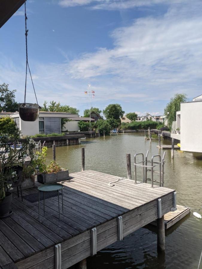 Ferienhaus Am See Neusiedl Neusiedl am See Exterior foto